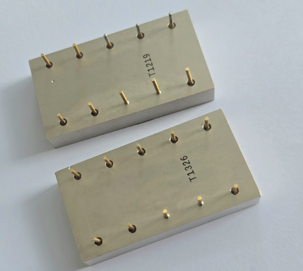低噪声高精度DC-DC单/双路输出模块电源产品